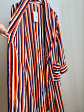 Load image into Gallery viewer, 1970s robe coat