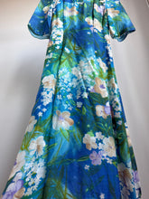 Load image into Gallery viewer, Hawaiian Floral sleeved dress