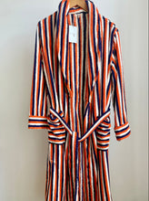 Load image into Gallery viewer, 1970s robe coat