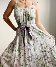 Load image into Gallery viewer, Vintage 40’s/ 50’s Floral