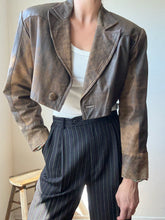 Load image into Gallery viewer, Cropped leather jacket