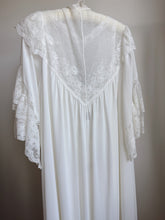 Load image into Gallery viewer, Vintage Slip & Robe Set