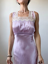 Load image into Gallery viewer, 1940s Lavender slip dress