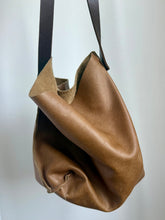 Load image into Gallery viewer, Tan Leather bag bag