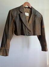 Load image into Gallery viewer, Cropped leather jacket