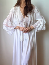 Load image into Gallery viewer, Vintage Slip & Robe Set