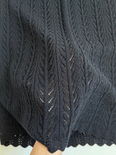 Load image into Gallery viewer, 1970's Black scalloped Skirt
