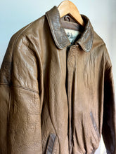 Load image into Gallery viewer, Brown leather bomber jacket