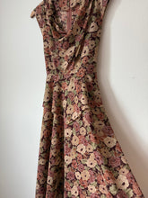Load image into Gallery viewer, Floral Peplum Dress