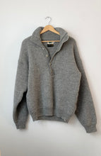 Load image into Gallery viewer, 1980's Grey Sweater