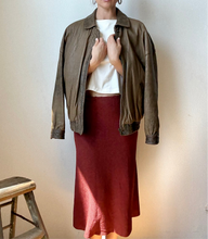 Load image into Gallery viewer, Brown leather bomber jacket