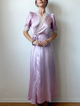 Load image into Gallery viewer, 1940s lavender wrap dress