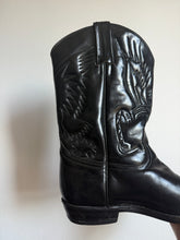 Load image into Gallery viewer, Black cowboy boots