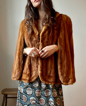 Load image into Gallery viewer, 1940's Mink Fur Coat cape