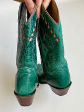 Load image into Gallery viewer, Vintage Justin Cowboy Boots