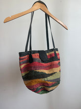 Load image into Gallery viewer, colorful straw bag