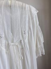 Load image into Gallery viewer, Vintage Slip & Robe Set