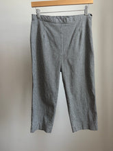 Load image into Gallery viewer, Plaid Capris