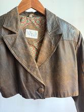 Load image into Gallery viewer, Cropped leather jacket