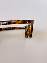 Load image into Gallery viewer, 1970’s tortoise eye glasses