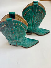 Load image into Gallery viewer, Vintage Justin Cowboy Boots