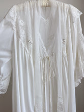 Load image into Gallery viewer, Vintage Slip & Robe Set
