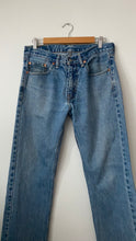 Load image into Gallery viewer, Vintage Levi's