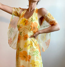 Load image into Gallery viewer, 1970’s 2 piece maxi & matching vest