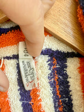 Load image into Gallery viewer, 1970s robe coat
