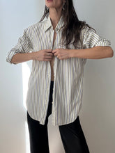Load image into Gallery viewer, Striped button down
