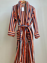 Load image into Gallery viewer, 1970s robe coat
