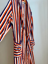 Load image into Gallery viewer, 1970s robe coat
