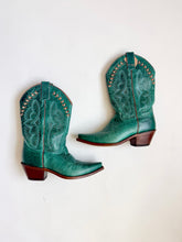 Load image into Gallery viewer, Vintage Justin Cowboy Boots
