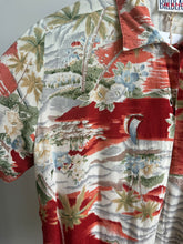 Load image into Gallery viewer, Bill Blass Hawaiian T shirt
