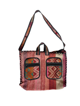 Load image into Gallery viewer, Medium size Peruvian Bag 5
