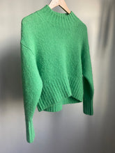 Load image into Gallery viewer, Kelly Green Sweater
