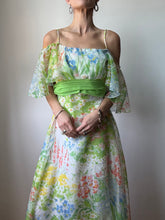 Load image into Gallery viewer, Floral maxi dress
