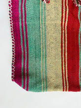 Load image into Gallery viewer, Large Peruvian Bag 3 of 3
