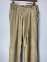 Load image into Gallery viewer, Vintage suede fringe pant
