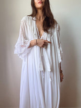 Load image into Gallery viewer, Vintage Slip &amp; Robe Set
