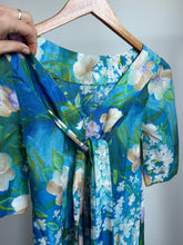 Load image into Gallery viewer, Hawaiian Floral sleeved dress
