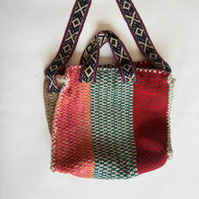 Load image into Gallery viewer, Large Peruvian Bag 4
