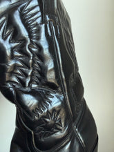 Load image into Gallery viewer, Black cowboy boots
