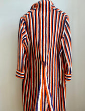 Load image into Gallery viewer, 1970s robe coat
