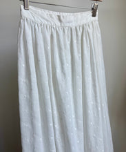 Load image into Gallery viewer, White eyelet skirt
