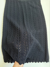 Load image into Gallery viewer, 1970&#39;s Black scalloped Skirt
