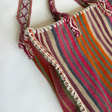 Load image into Gallery viewer, Large Peruvian Bag 6
