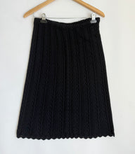 Load image into Gallery viewer, 1970&#39;s Black scalloped Skirt
