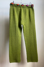 Load image into Gallery viewer, Knit Pants - Apple green
