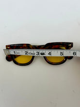 Load image into Gallery viewer, 1970’s tortoise eye glasses
